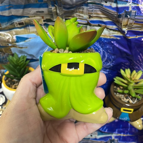 COPY - 🔥RARE🏰SOLDOUT DISNEY SNOW WHITE👗SEVEN DWARVES FAUX SUCCULENT TERRARIUM‼️… - Picture 7 of 17